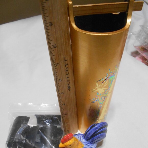 Vtg Japanese Kanazawa Gold Foil Vase, Avon Rooster Salt Shaker, 8 Placemat acc.